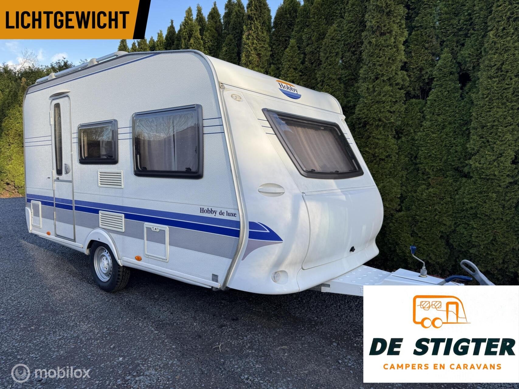 Hobby 400 SF de Luxe Vastbed Treinzit LICHTGEWICHT voortent, Koelkast, Hobby, Bedrijf, 750 - 1000 kg