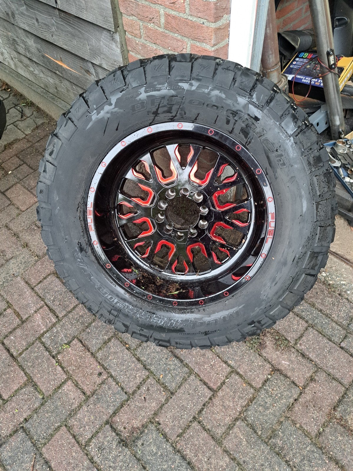 Terreinwagen Banden - 20 inch voor uw offroad verzameling, Ophalen, Gebruikt