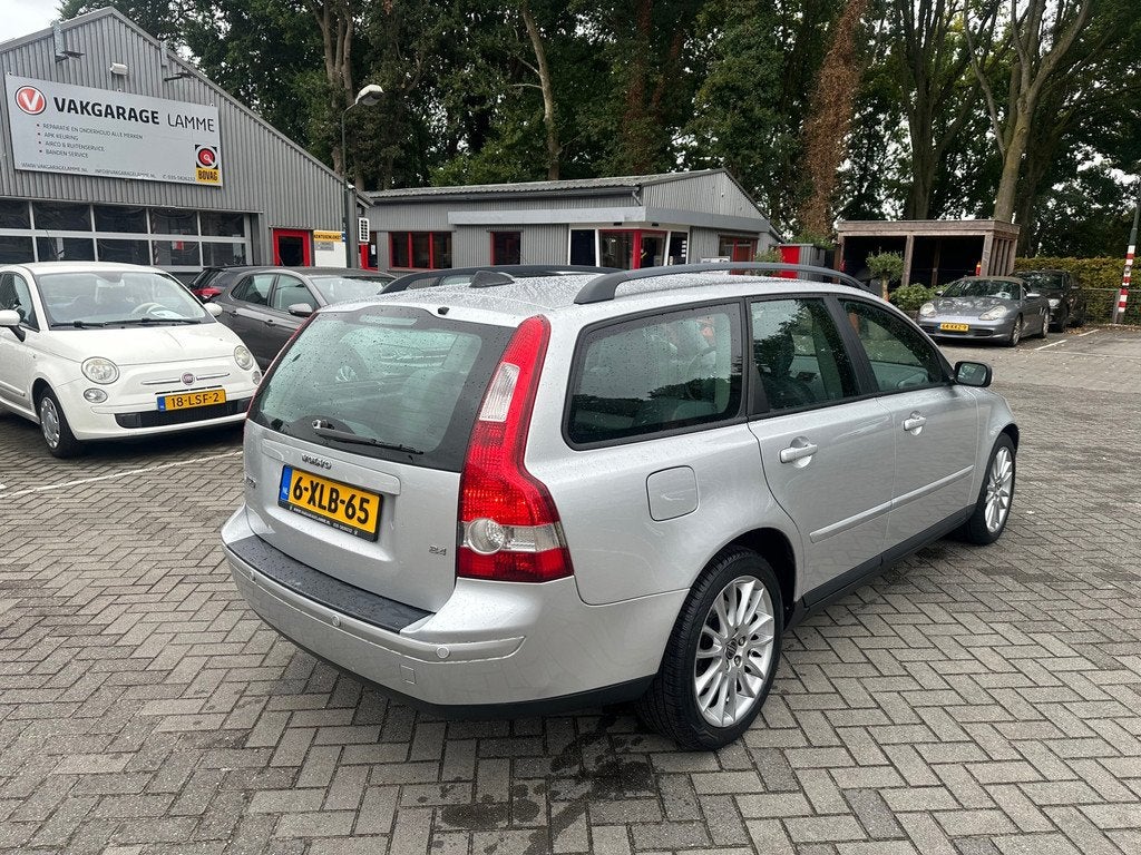 Volvo V50 2.4 automaat , leer , pdc , 148.000 km, Auto's, Volvo, Gebruikt, 700 kg, 11 km/l, 2435 cc