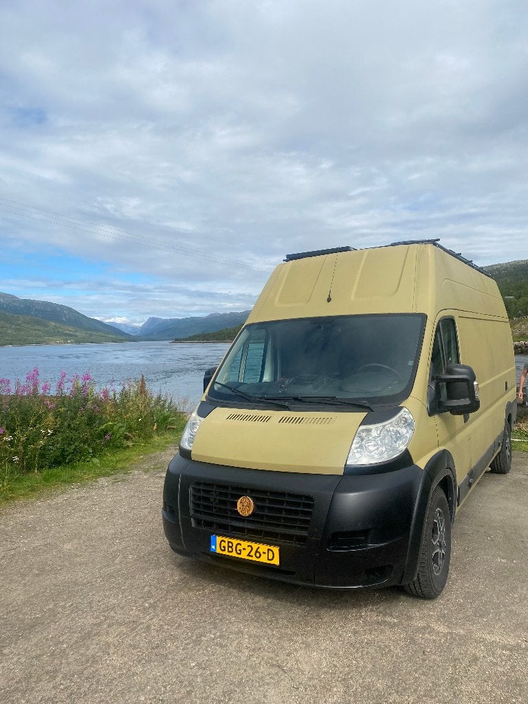 Off-grid camper Fiat Ducato, Caravans en Kamperen, Buscamper of Camperbus, Fiat, Tot en met 2, 6 tot 7 meter