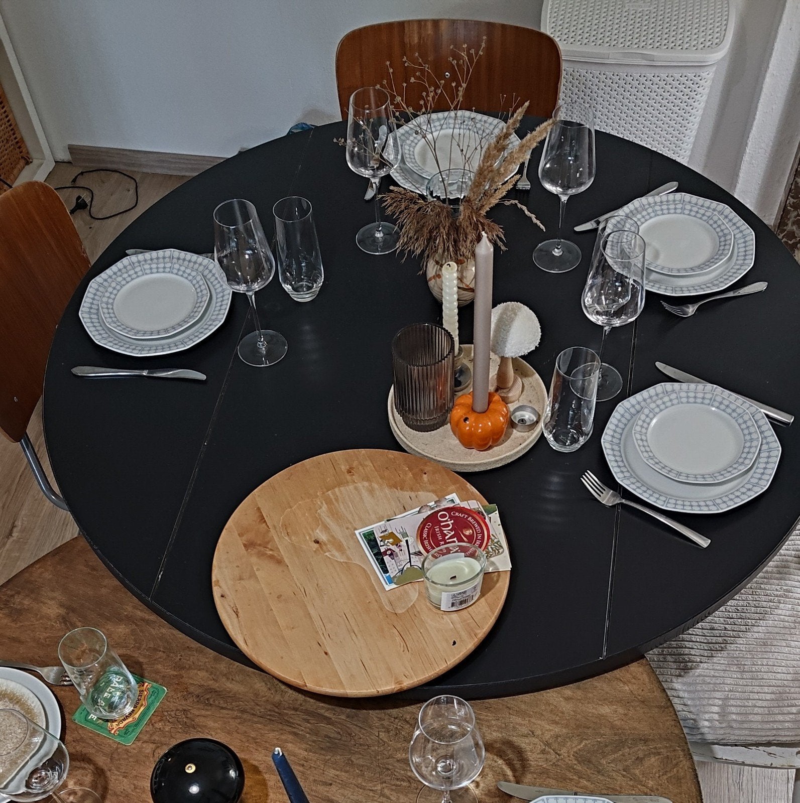 Zwarte houten eettafel - 120 cm diameter, Ophalen, Gebruikt, Rond, Vier personen