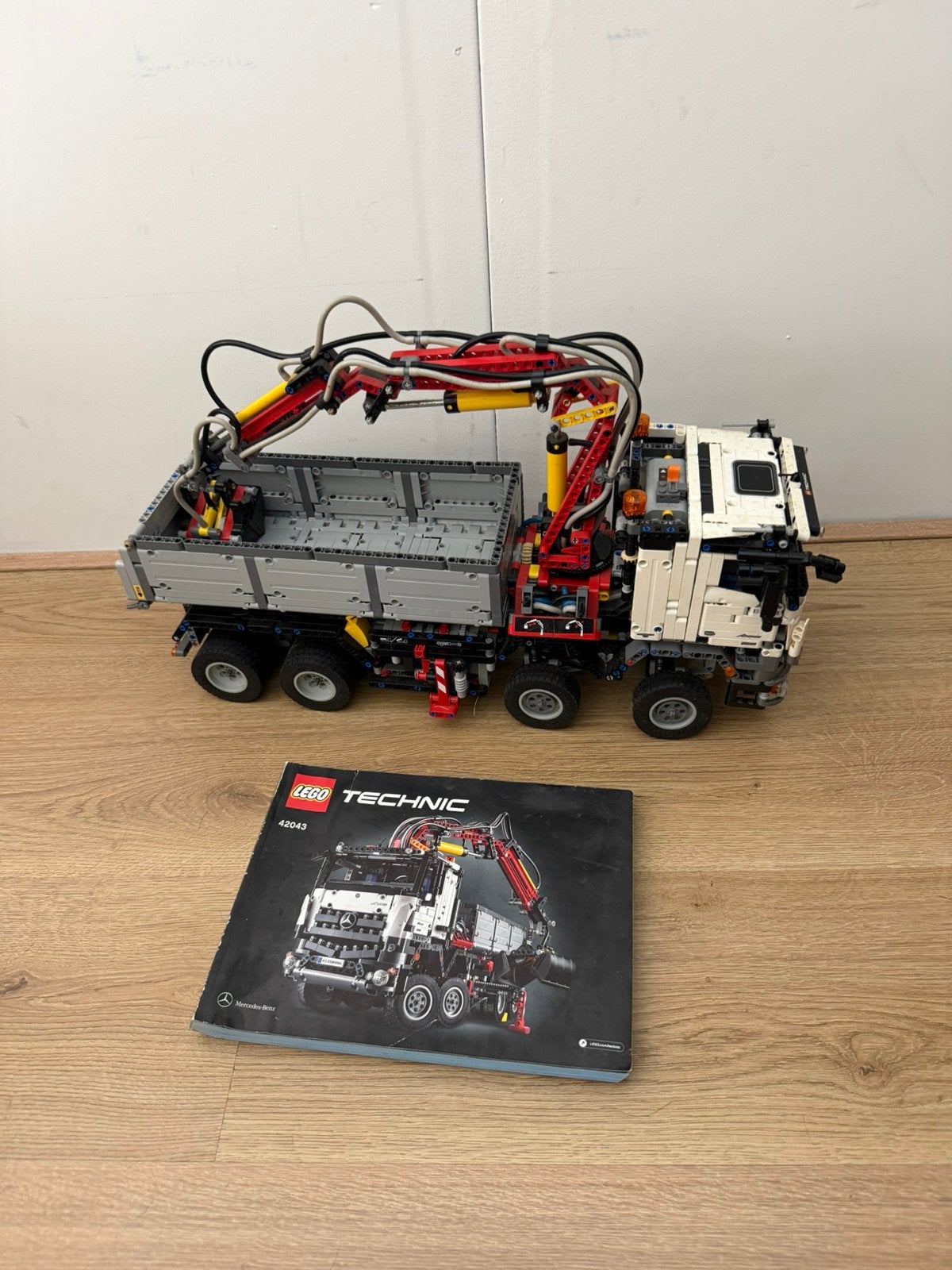 lego technic 42043 mercedes benz arocs, Ophalen, Zo goed als nieuw