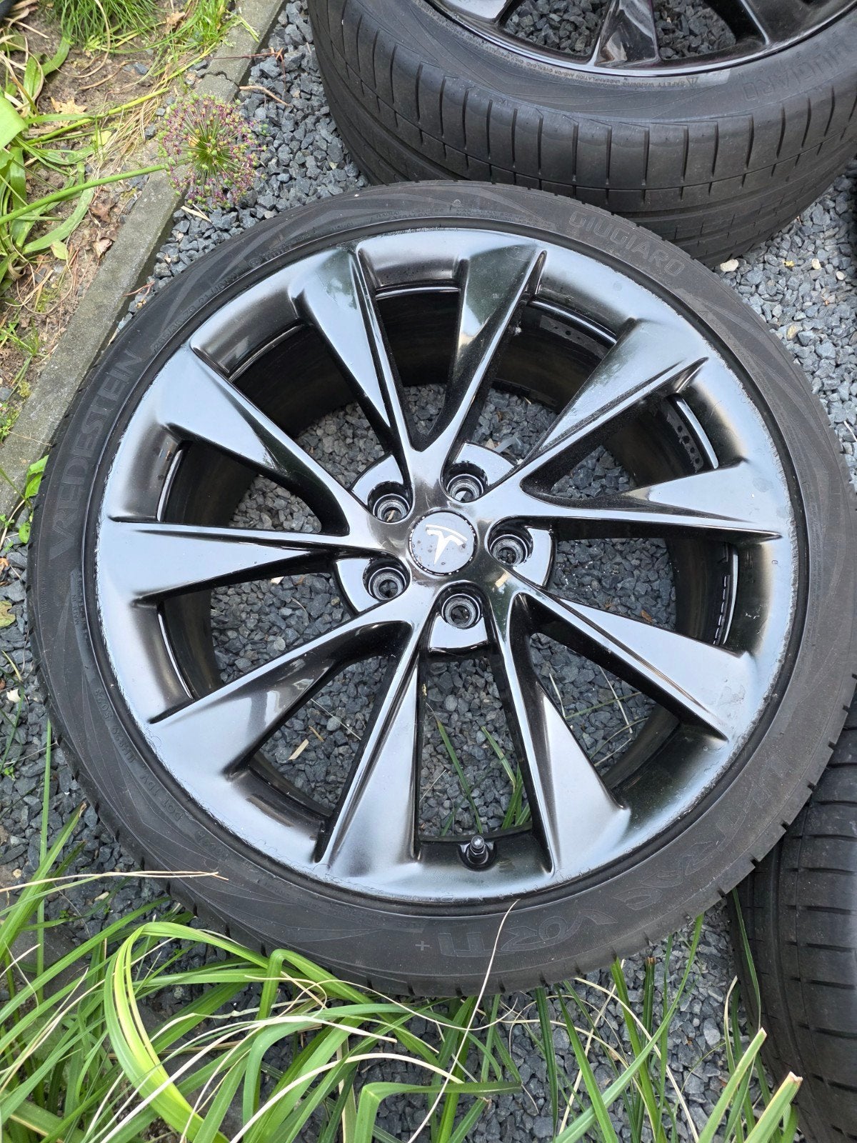 Tesla Model S 21" Zwarte Velgen met Vredestein Zomerbanden, Auto-onderdelen, Banden en Velgen, 245 mm, Banden en Velgen, Zomerbanden