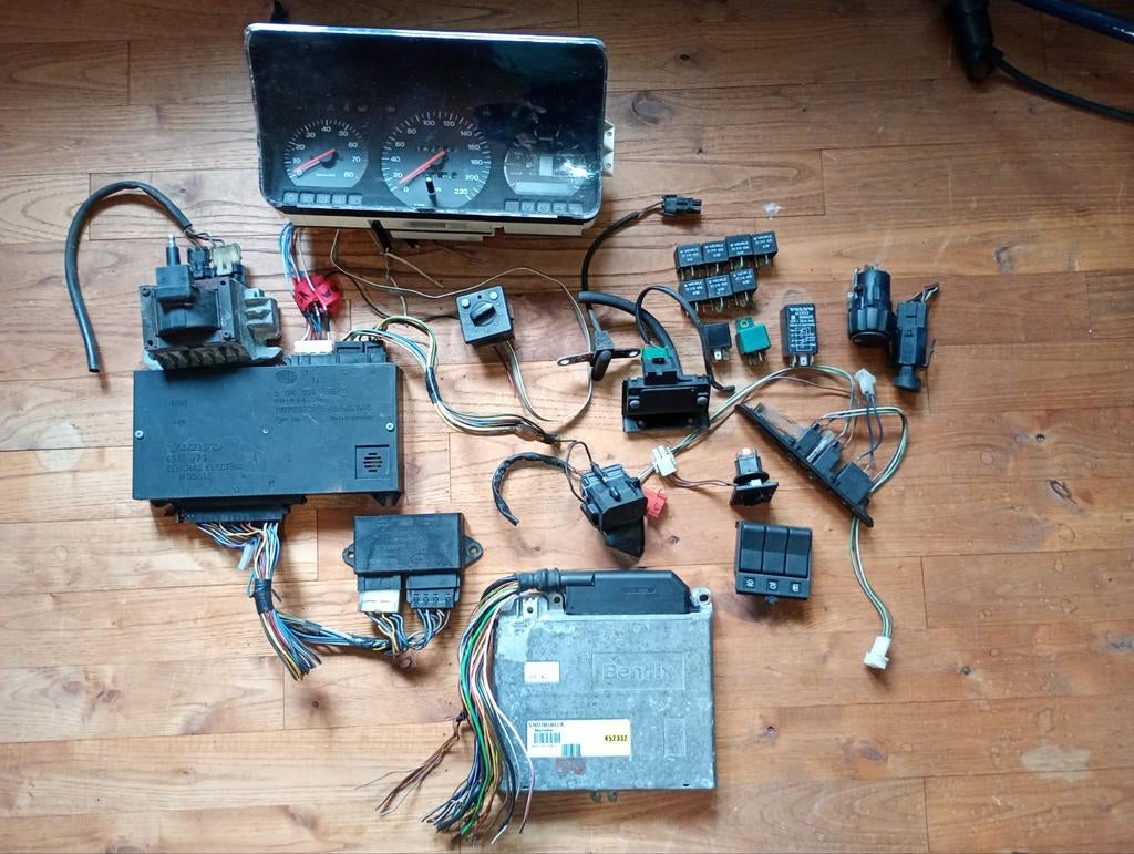 Volvo 480 lot elektronica, Ophalen of Verzenden, Gebruikt, Volvo