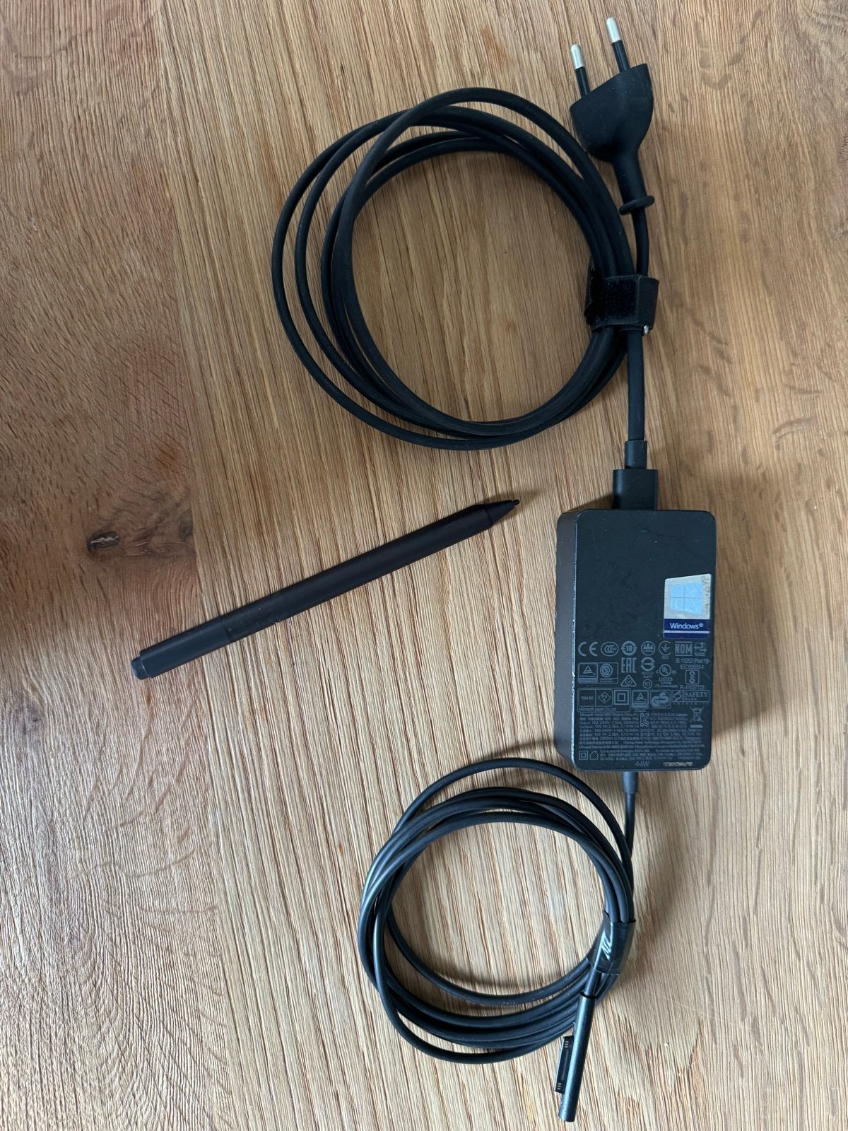 Originele Microsoft Surface Pro (6) Voeding + Zwarte Pen, Ophalen of Verzenden, Gebruikt