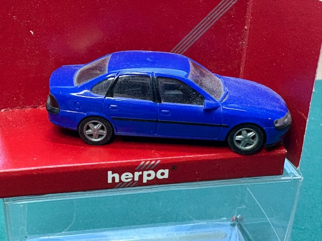 Herpa Opel Vectra IMG6775/6, Hobby en Vrije tijd, Modelauto's | 1:87, Ophalen of Verzenden, Zo goed als nieuw, Auto, Herpa