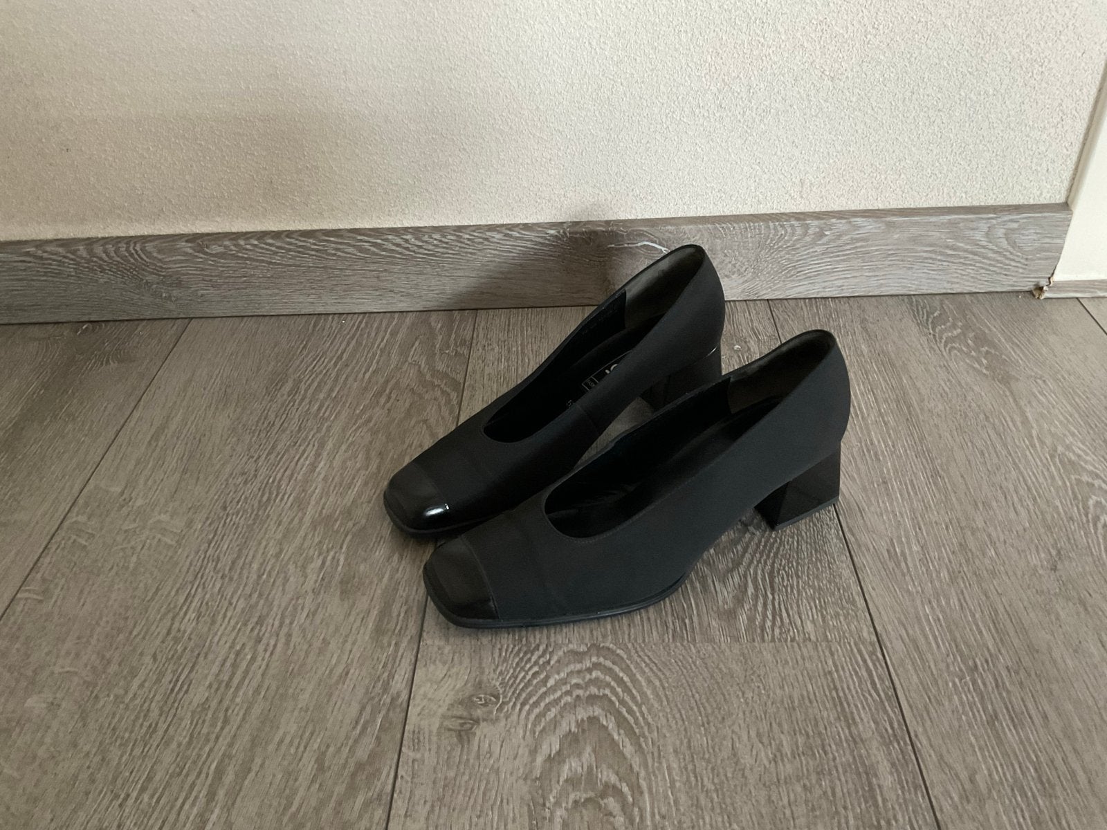 Klassieke Gabor pumps zwart maat 38,5 (5,5) - Hakhoogte 5 cm, Ophalen of Verzenden, Zo goed als nieuw, Zwart, Pumps