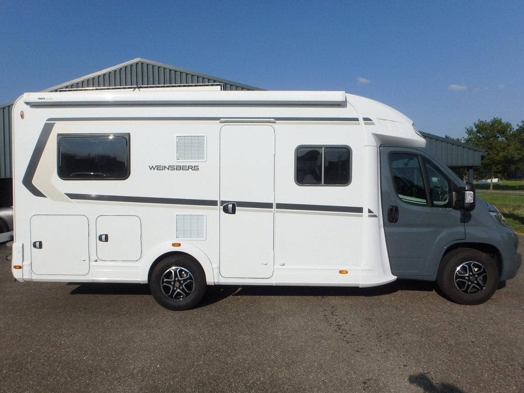 Weinsberg CaraSuite 650 MF 5 Zitplaatsen, Automaat, Ringverwarming, Verwarmde buitenspiegels, Fiat