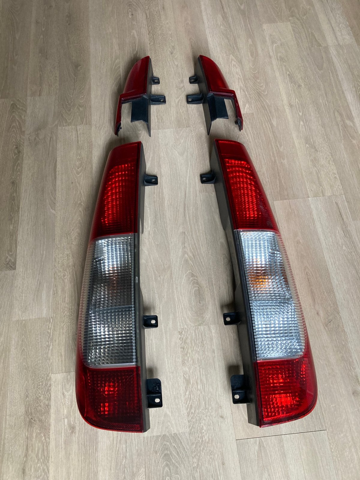 Set Achterlichten + reflectoren Mercedes Vito W639, Auto-onderdelen, Ophalen, Gebruikt, Mercedes-Benz, Mercedes@mercedes.nl