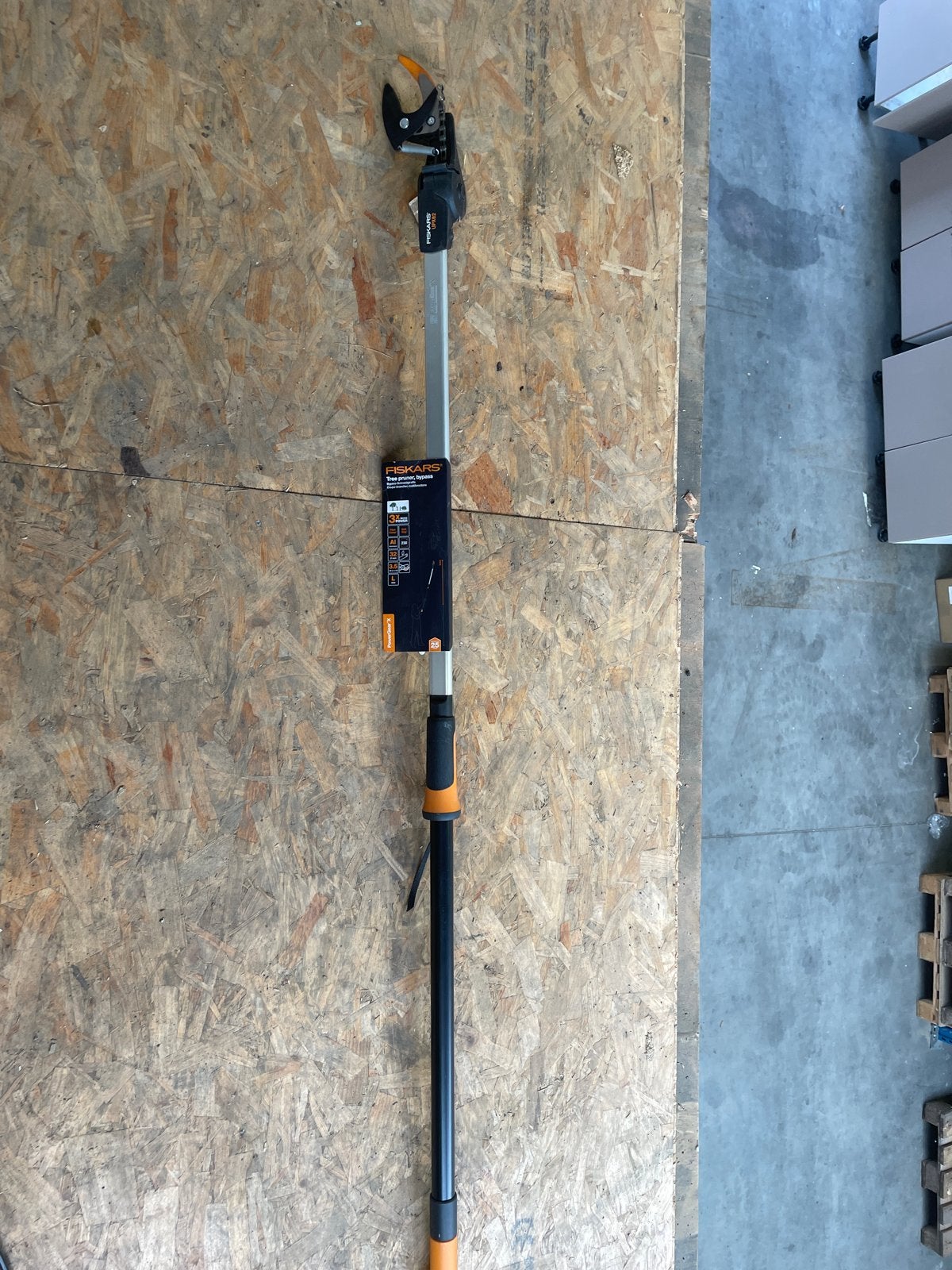 Nieuwe Fiskars PowerGearX Snoeischaar op steel - Bypass, Tuin en Terras, Ophalen, Nieuw, 30 t/m 39 mm