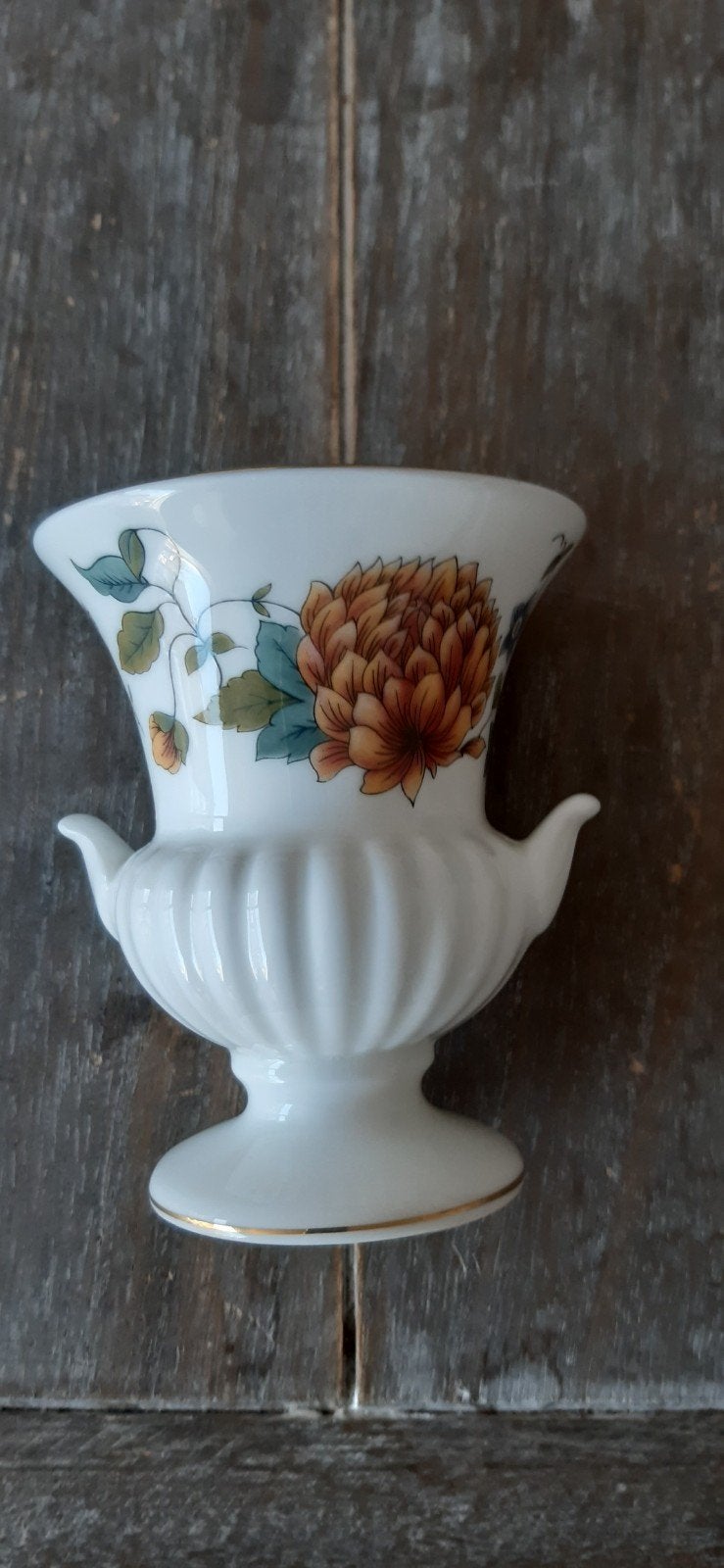 Lepelvaasje vaasje Wedgwood prachtig met bloemen 9 cm hoog, Ophalen of Verzenden