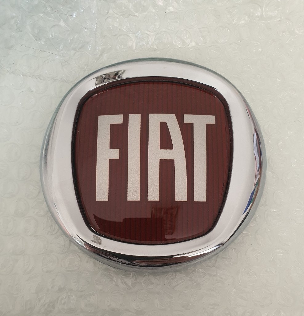 Origineel Fiat Logo / Embleem (Rood/Chroom) – Met Plakstrip, Auto-onderdelen, Ophalen of Verzenden, Nieuw, Fiat