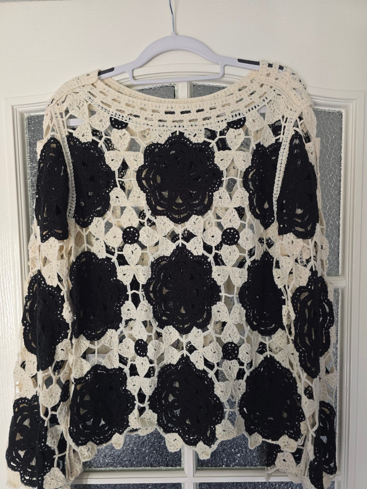 nieuw gehaakt truitje zwart creme 38 40 42, Ophalen of Verzenden, Nieuw, Maat 38/40 (M), Zwart