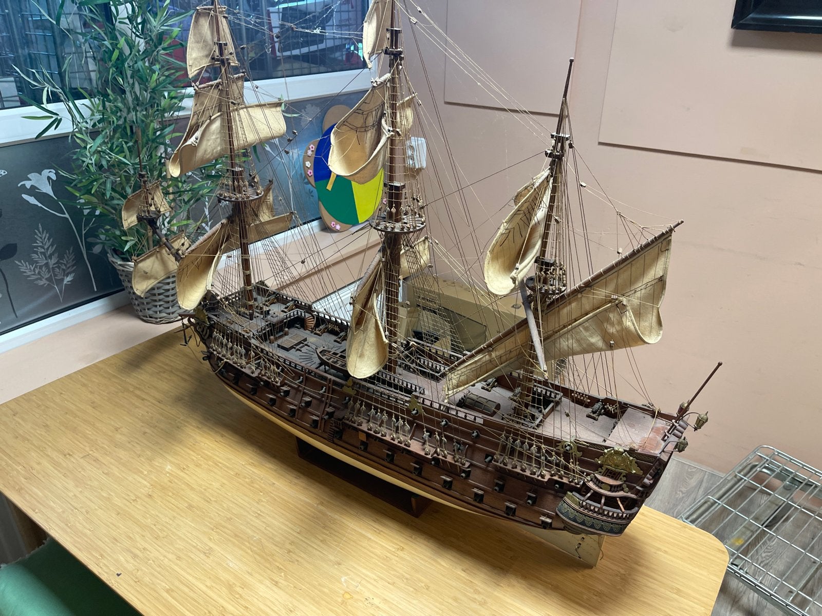 Groot gedetailleerd schaalmodel van een historisch zeilschip, Ophalen of Verzenden, Zo goed als nieuw, Groter dan 1:32, Overige merken