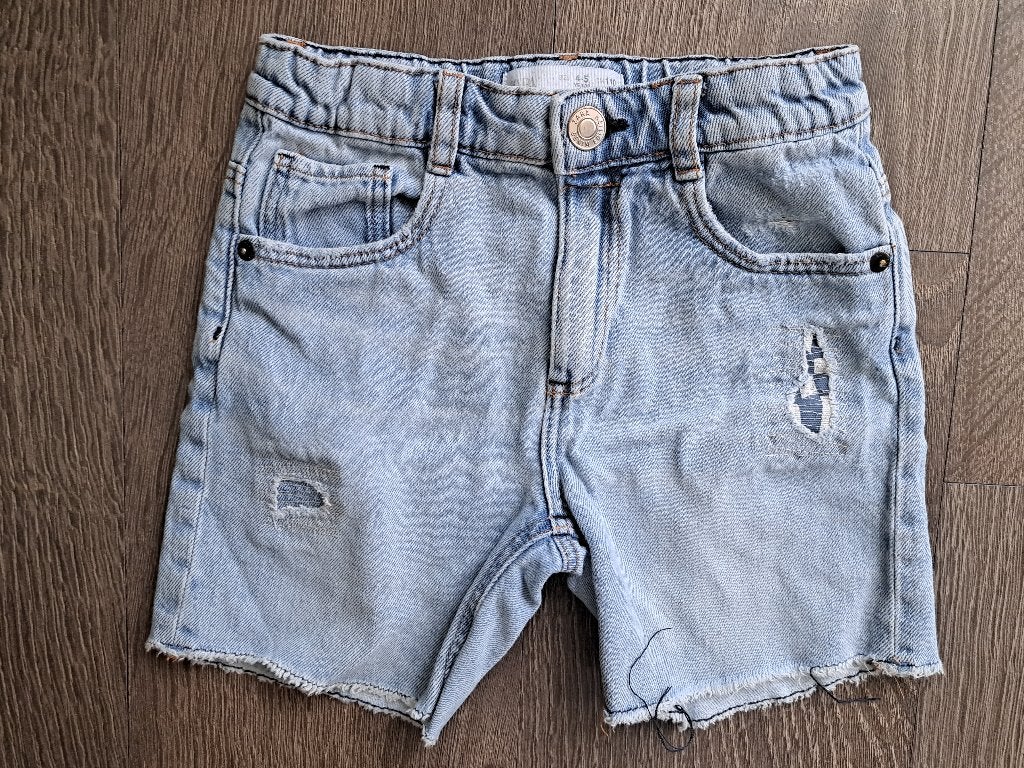 Jongens korte Broek  Zara  - 110  jusa17, Broek, Ophalen of Verzenden, Zo goed als nieuw, Zara