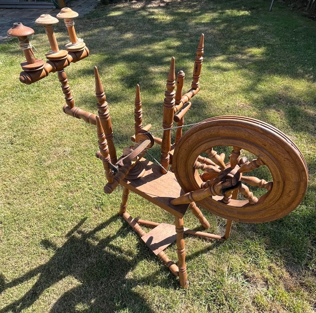 Spinnewiel (met toebehoren), Ophalen, Gebruikt, Spinnewiel