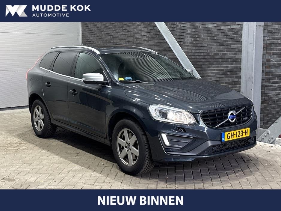Volvo XC60 D4 R-Design | Panoramadak | Camera | Stoelverwarm, Auto's, Gebruikt, Euro 6, 4 cilinders, 1634 kg