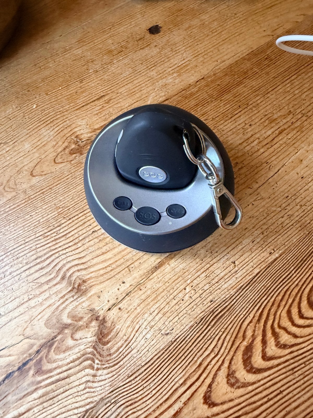 Life Watcher SOS Alarm met Oplaadstation, Ophalen, Zo goed als nieuw