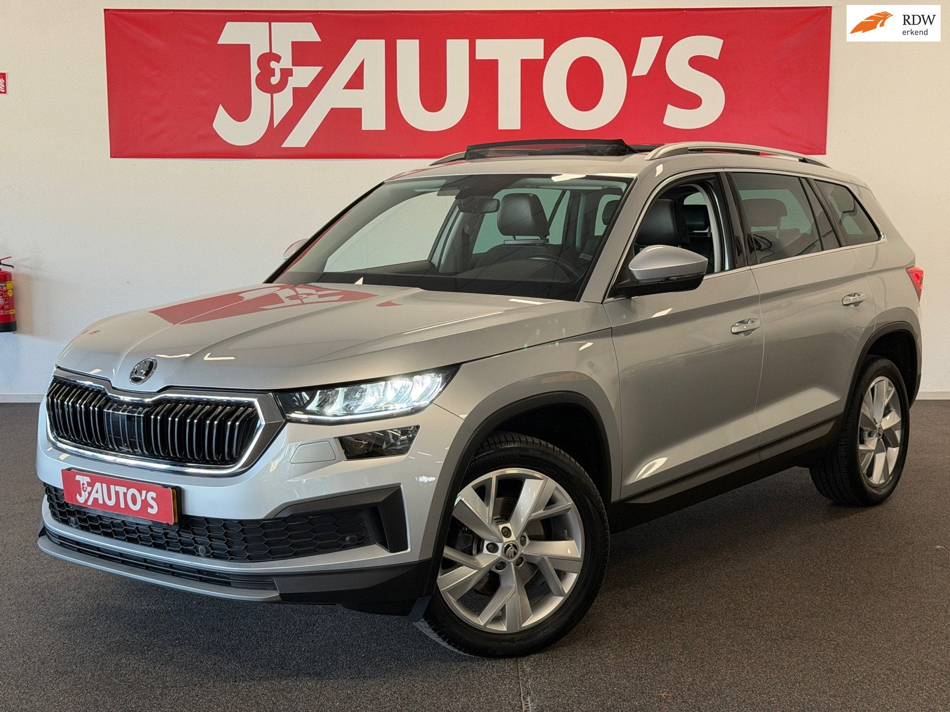 Skoda Kodiaq 1.5 TSI Edition Plus 7p. NAVIGATIE/CAMERA, CRUI, Auto's, 4 cilinders, 150 pk, 7 stoelen, 14 km/l