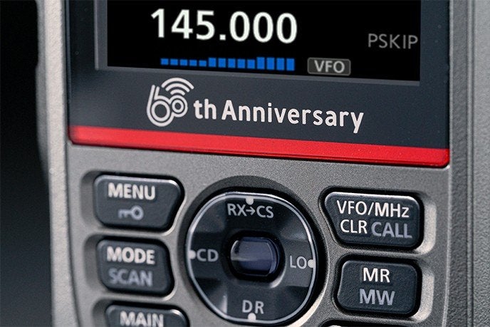 T.K ICOM ID-52E PLUS 60TH ANNIVERSARY + ICOM HM-183LS, Telecommunicatie, Zenders en Ontvangers, Ophalen, Zo goed als nieuw, Zender en Ontvanger