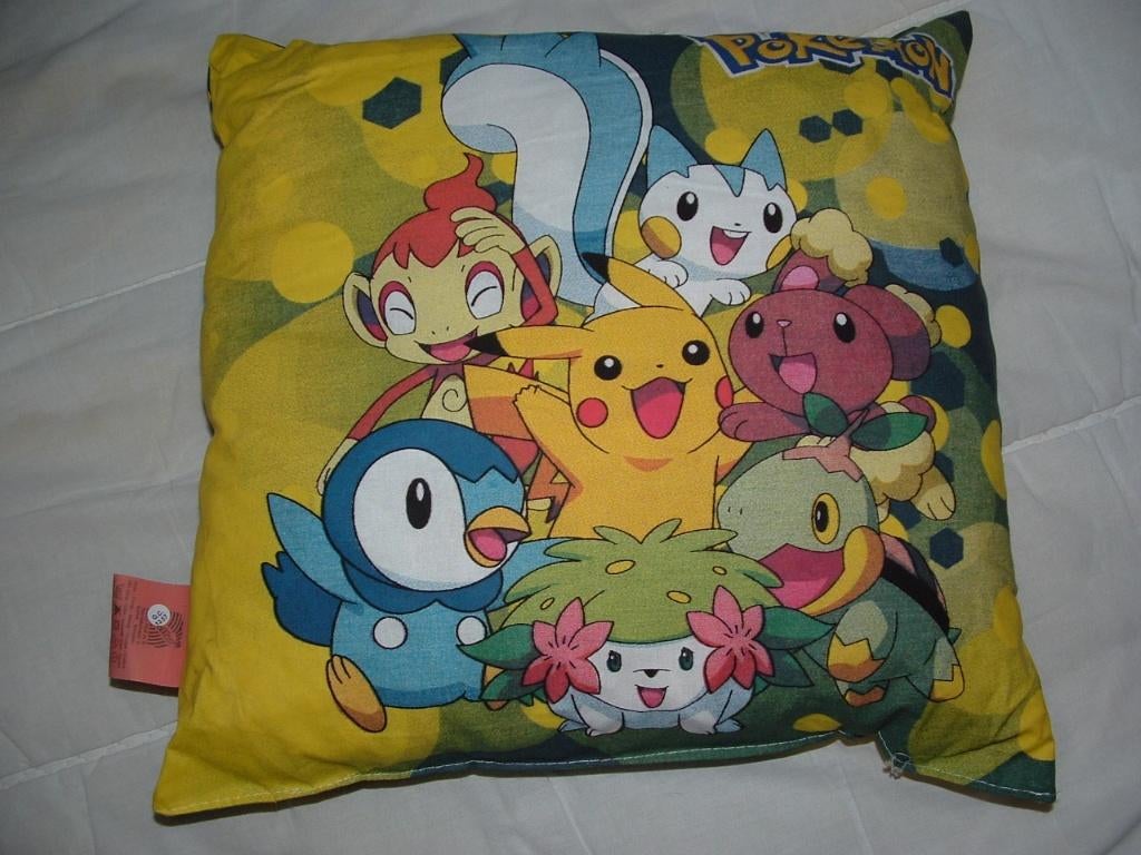 BELLTEX POKEMON/NINTENDO KUSSEN KATOEN BONT, Kinderen en Baby's, Ophalen of Verzenden, Nieuw, Overige typen