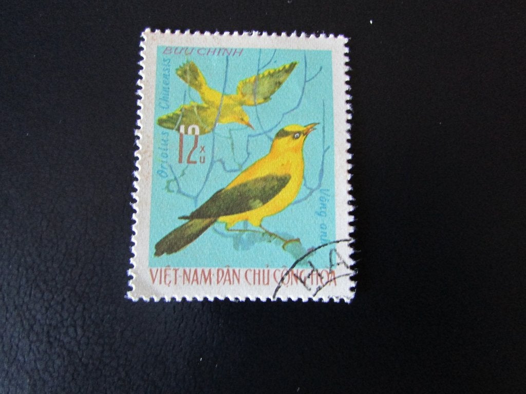 Postzegel Vogel: Chinese Wielewaal uit Vietnam, Ophalen of Verzenden, Gestempeld, Dier of Natuur