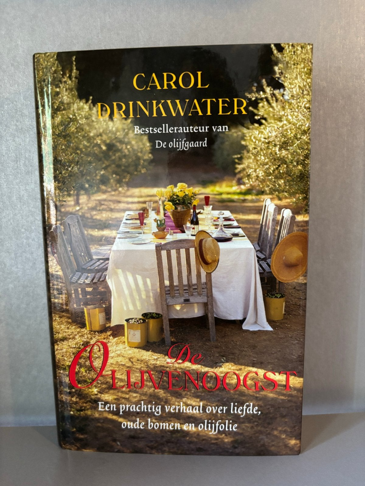 De Olijvenoogst - Carol Drinkwater, Ophalen of Verzenden, Gelezen, Europa overig