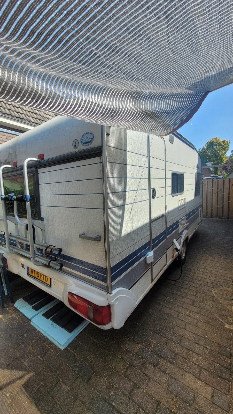 Hobby caravan met stalling!, Caravans en Kamperen, Caravans, Particulier, tot en met 2, Rondzit, Hobby, Frans bed, Airco, Fietsenrek