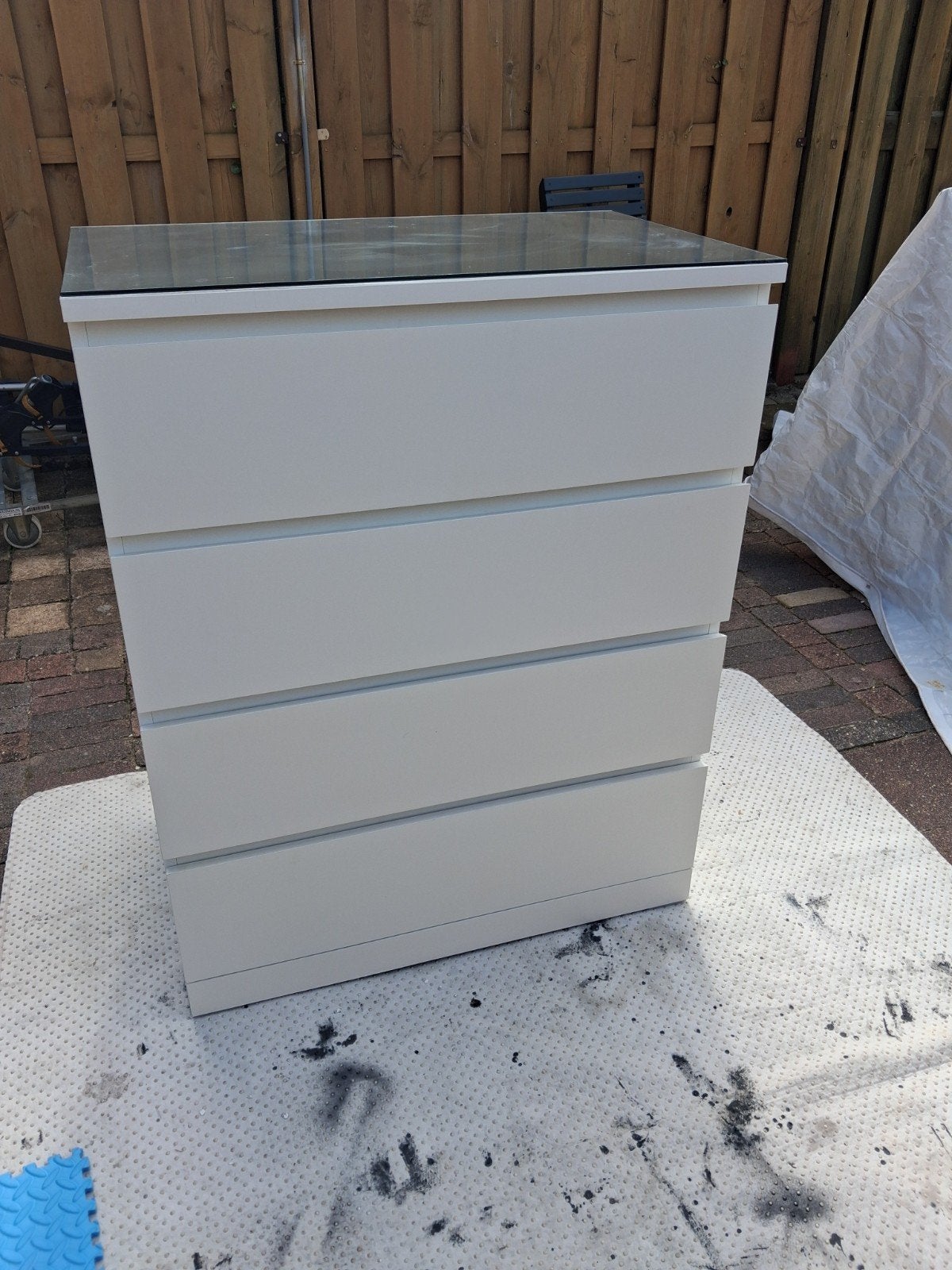 mooie ikea malm ladekast met glasplaat, Ophalen, 50 tot 100 cm, Zo goed als nieuw, 3 of 4 laden