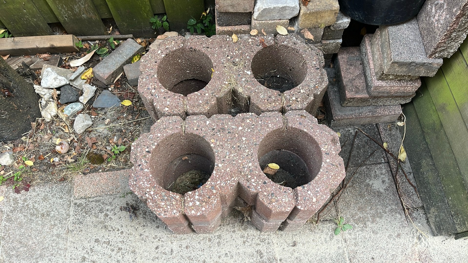 4 stenen plantenhouders, Tuin en Terras, Ophalen, Steen, Minder dan 30 cm, Rond