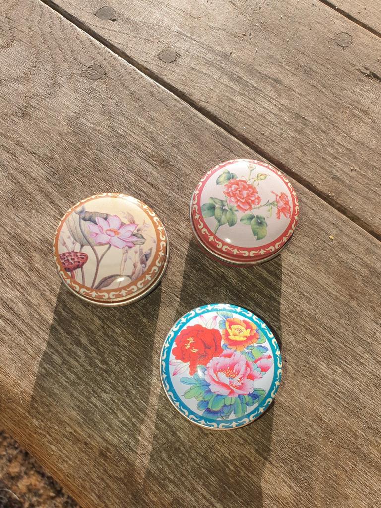 Set van 3 Vintage Blikken Doosjes - Bloemenpatroon, Verzamelen, Blikken, Ophalen of Verzenden, Gebruikt, Overige, Overige merken