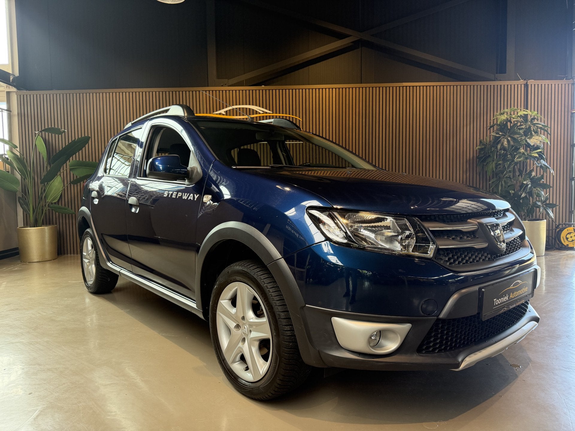 Dacia Sandero 0.9 TCe Easy-R Stepway Lauréate AUTOMAAT | NA, 898 cc, Stof, Euro 6, Blauw