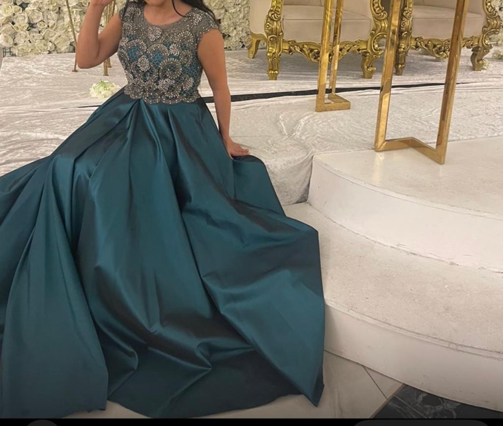 Turqoise galajurk, Ophalen of Verzenden, Zo goed als nieuw, Blauw, Trouwjurk
