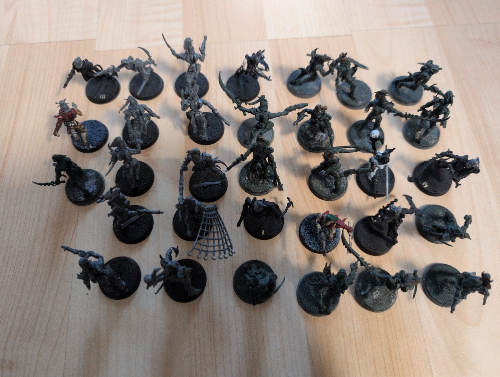 33 Warhammer 40K Drukhari Wyches, Ophalen of Verzenden, Gebruikt, Warhammer 40000, Figuurtje(s)