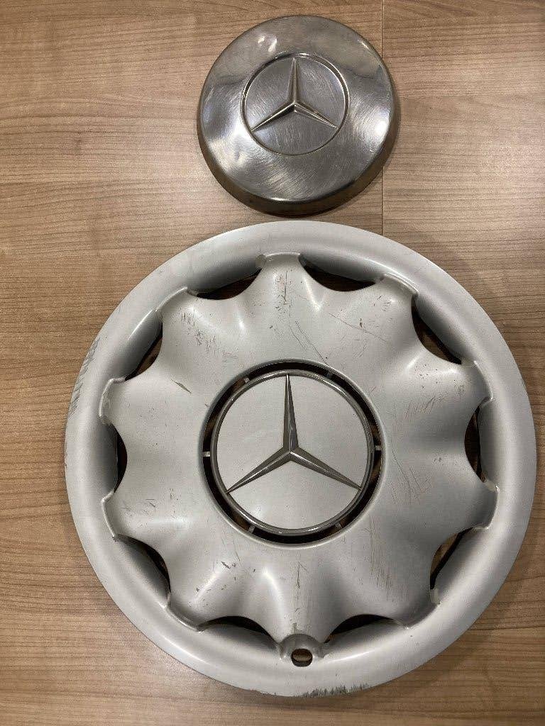 Mercedes Benz wieldoppen 2 stuks., Ophalen, Gebruikt