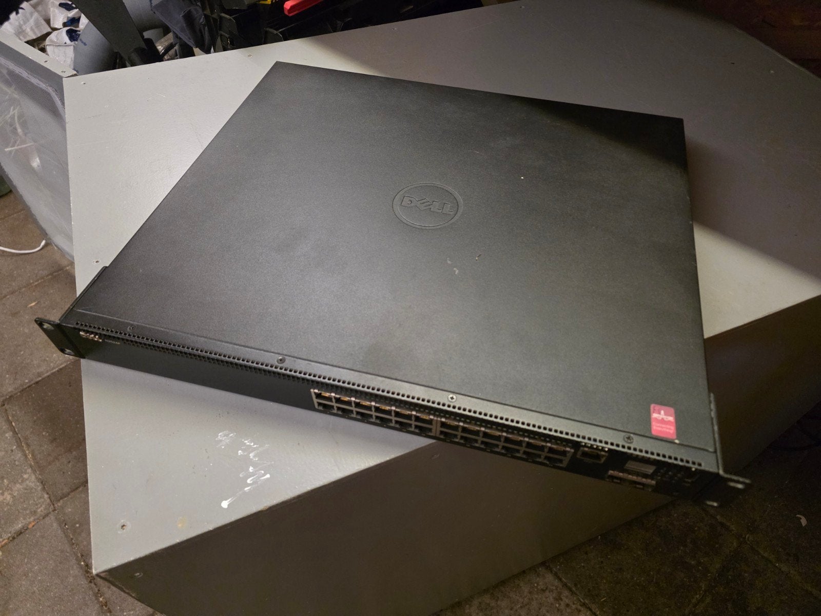 Dell N2024P Layer 3 Switch met 990W PoE, Ophalen, Gebruikt