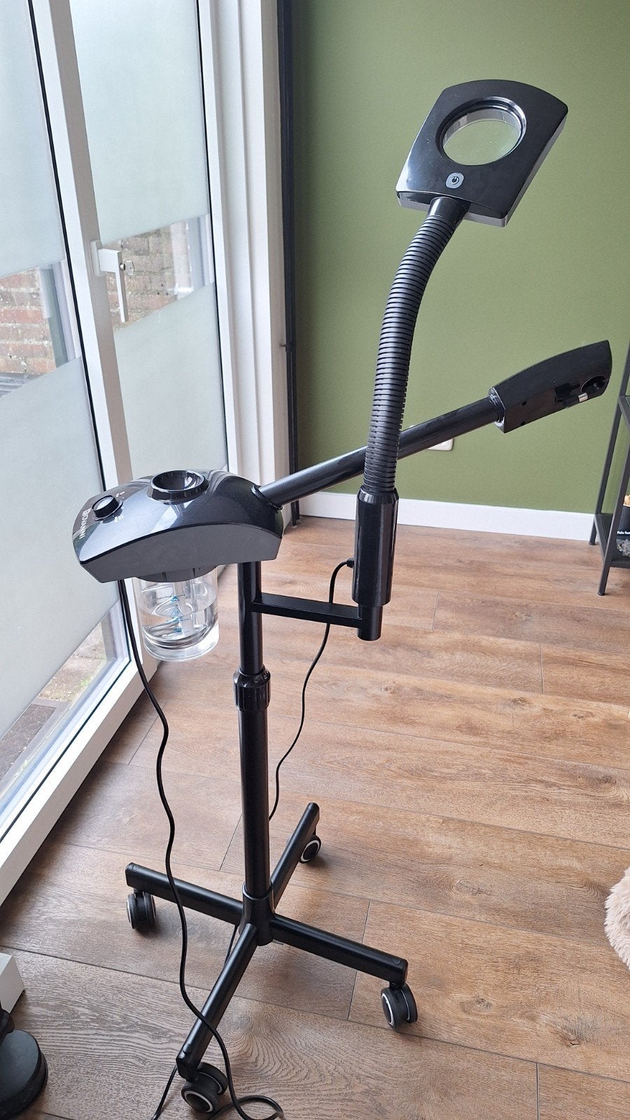 Vapozone met Ozonfunctie en Loeplamp Giovanni D-21 Zwart, Ophalen