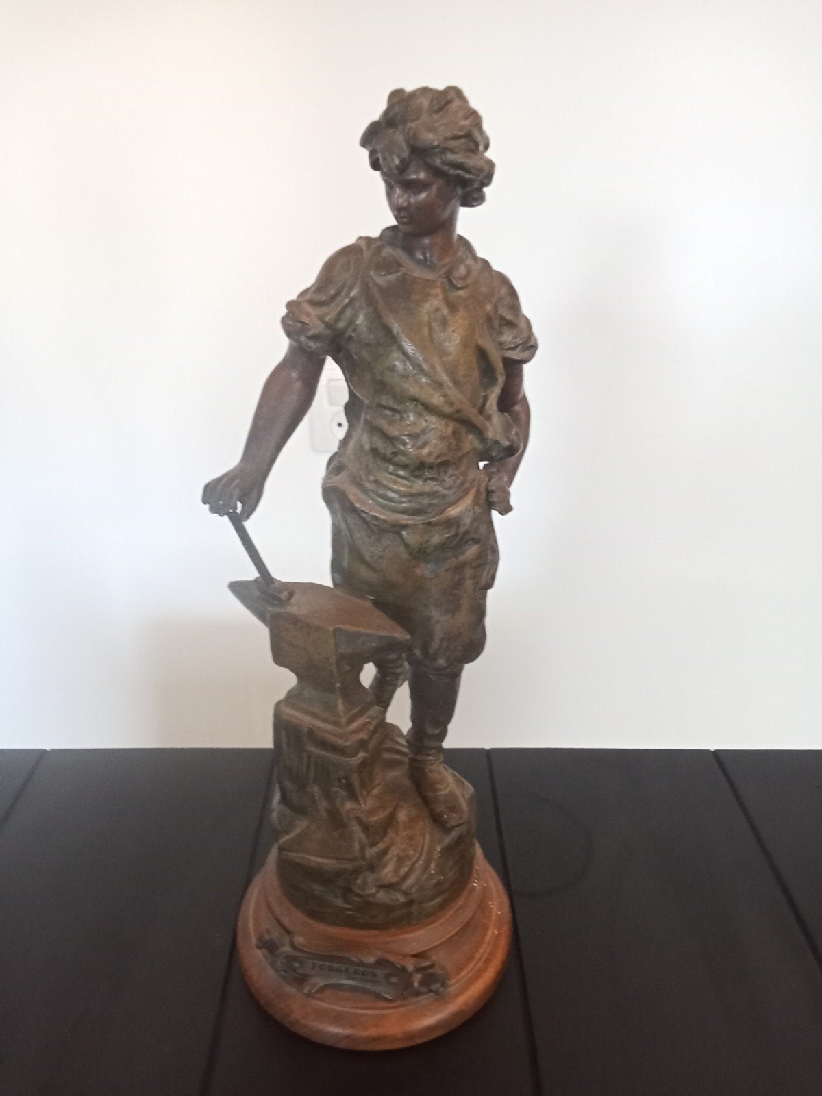 Antiek bronzen beeld 'Forgeron' door Ruchot op houten sokkel, Antiek en Kunst, Ophalen, Brons, 20 - 50 cm, Bruin