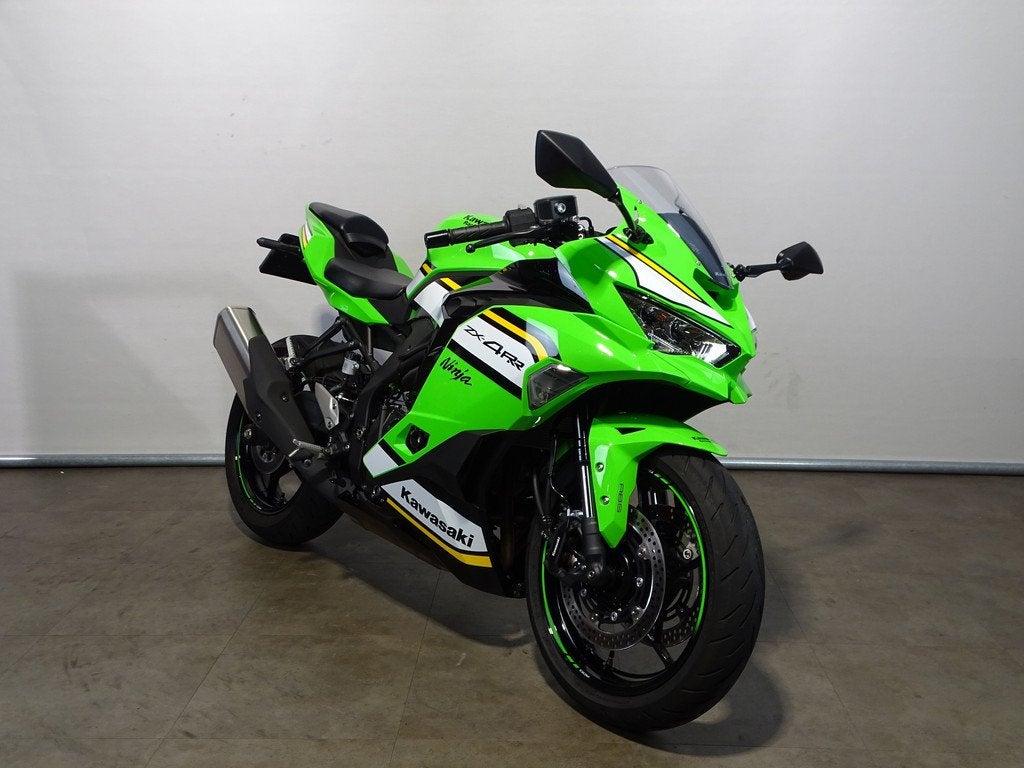 Kawasaki ZX-4 RR, Bedrijf, Super Sport, Meer dan 35 kW