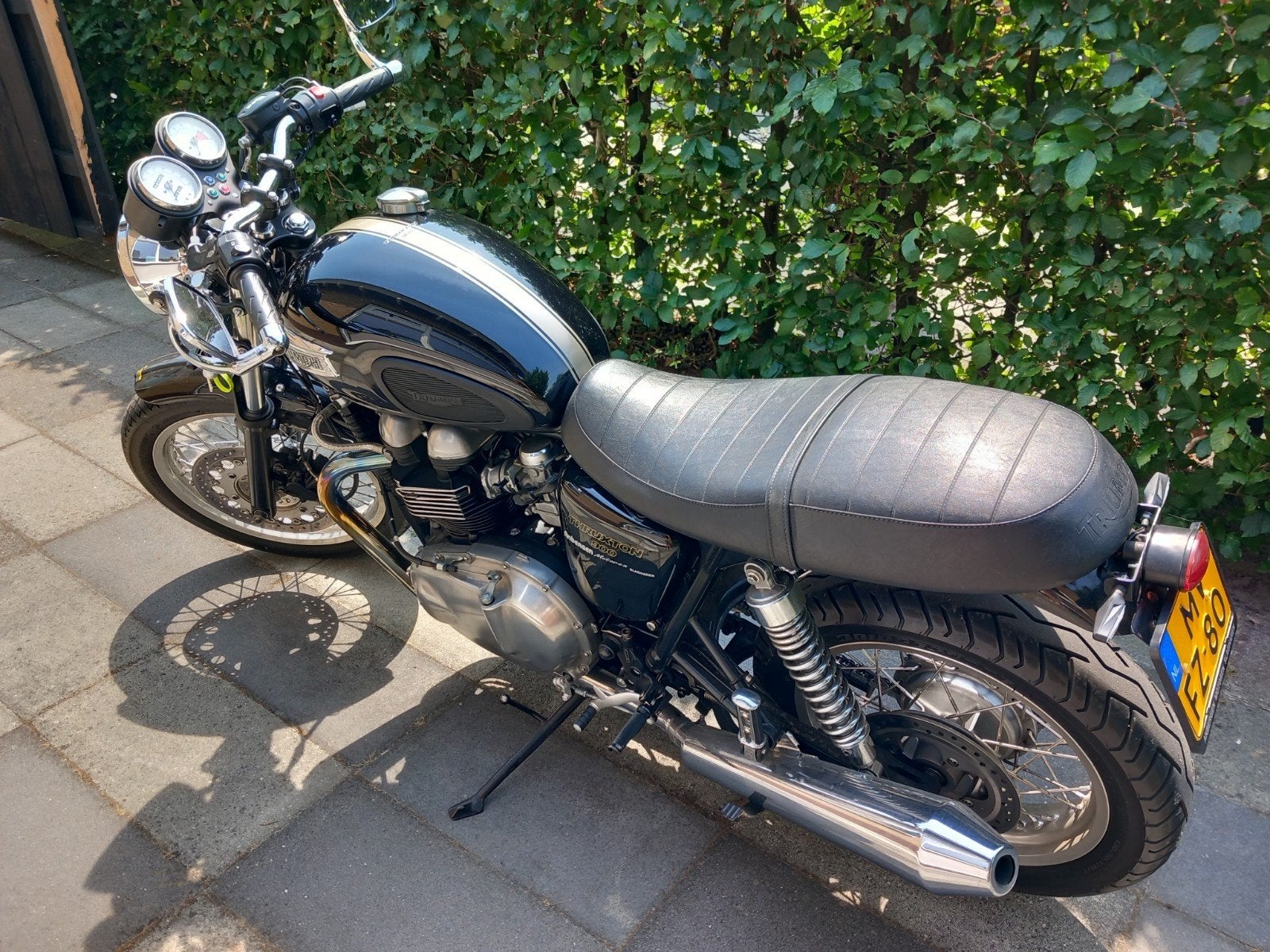 Triumph Thruxton 900 - Klassieke Café Racer, 2 cilinders, Motorrijbewijs A, Gebruikt, Particulier