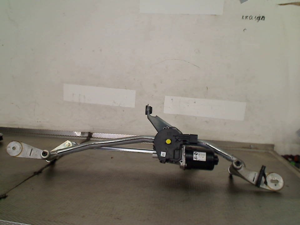 Ruitenwisser Mech + Motor BMW 3 serie (G20) 2022 w000090852, Gebruikt, Petuelring 130, München 80809, , Duitsland, BMW, Bayerische Motoren Werke AG