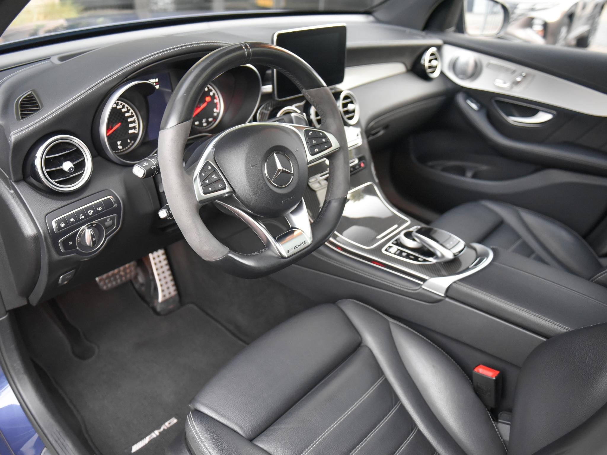 Mercedes-Benz GLC-klasse AMG 43 4MATIC Panoramadak ACC Camer, Auto's, Automaat, Gebruikt, 367 pk, Blauw