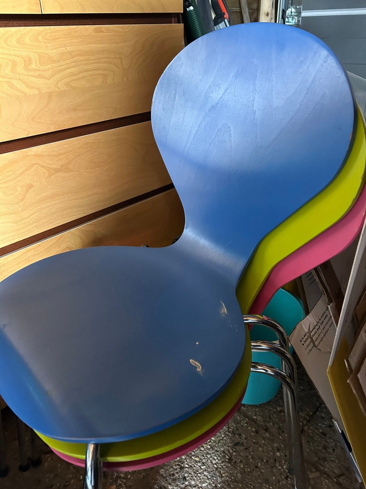 3 Deense look a like vlinderstoelen €5/stuk, Ophalen of Verzenden, Zo goed als nieuw, Overige kleuren