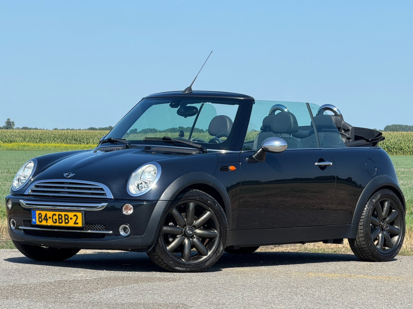 Mini Cooper Cabriolet nw APK  onderhoud, Auto's, Mini, Zwart, 4 cilinders, Cabriolet, 4 stoelen
