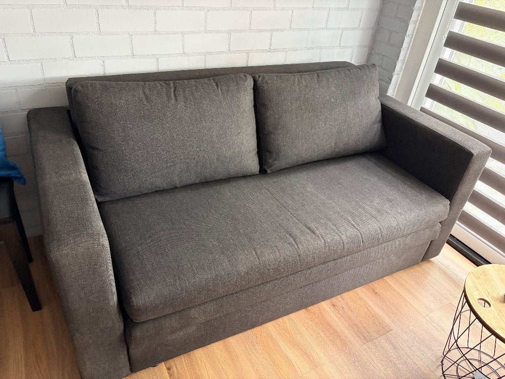 Slaapbank ikea nette staat, Huis en Inrichting, Slaapkamer | Slaapbanken, Ophalen, Zwart, Tweepersoons, 140 cm