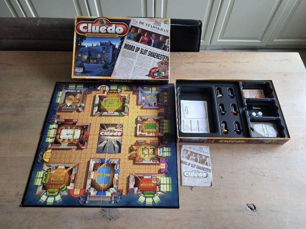 Cluedo moord op slot Swaenensteyn, Vijf spelers of meer, Ophalen of Verzenden, Gebruikt, Parker