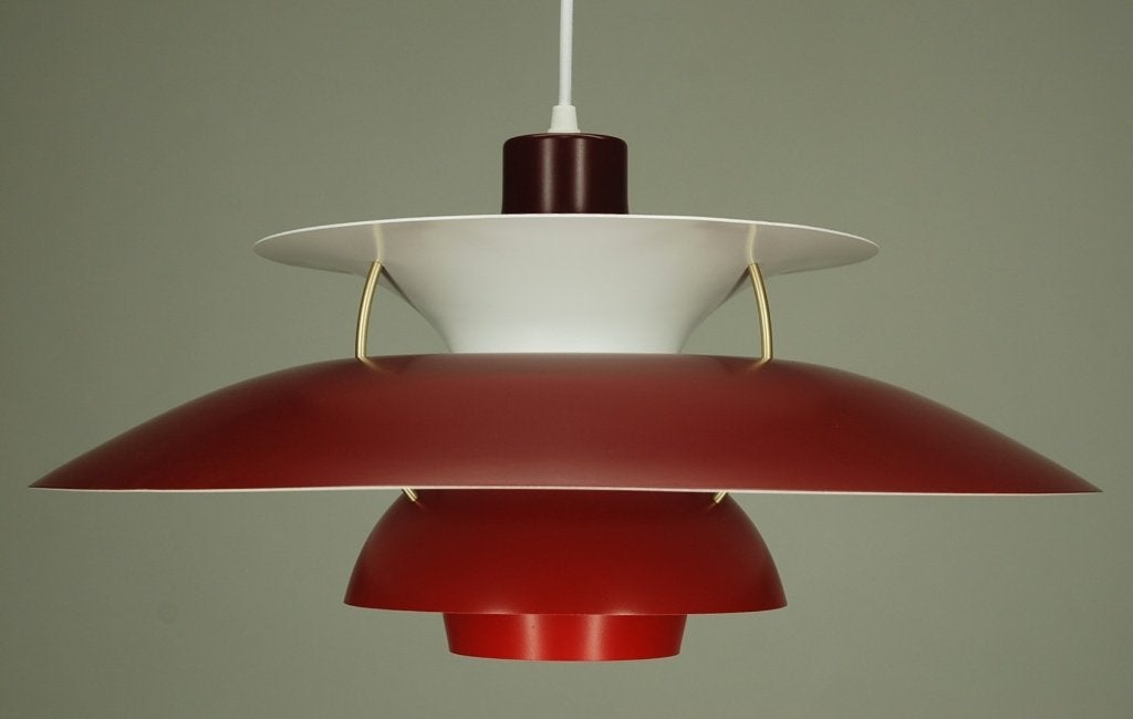 Louis Poulsen PH5 in bordeaux naar rood 445 euro, Huis en Inrichting, Lampen | Hanglampen, Vintage MCM, Nieuw, Vintage MCM, Ophalen of Verzenden