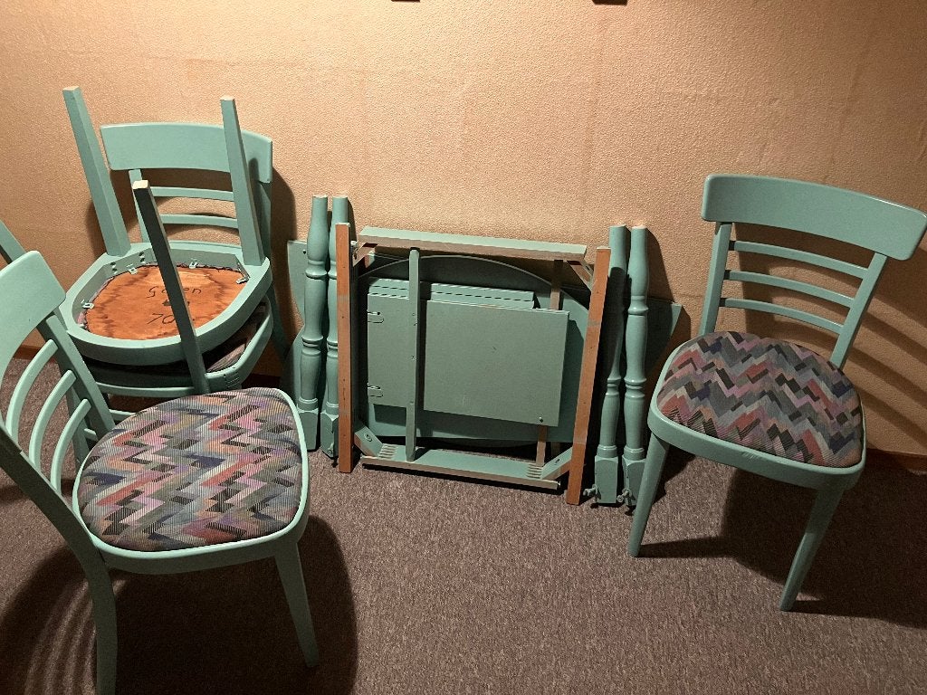 Vintage uitschuifbare tafel ovaal/ rond met stoelen, Huis en Inrichting, Ophalen, Gebruikt, Vintage, Vier personen