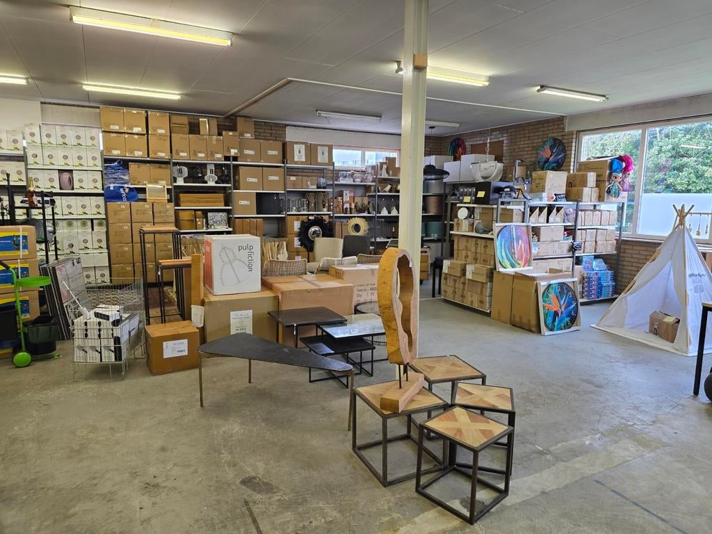 Complete voorraad internetshop + 18 meter stelling, Ophalen, Handelsonderneming Cubran, Info@cubran.nl, Misterstraat 6A