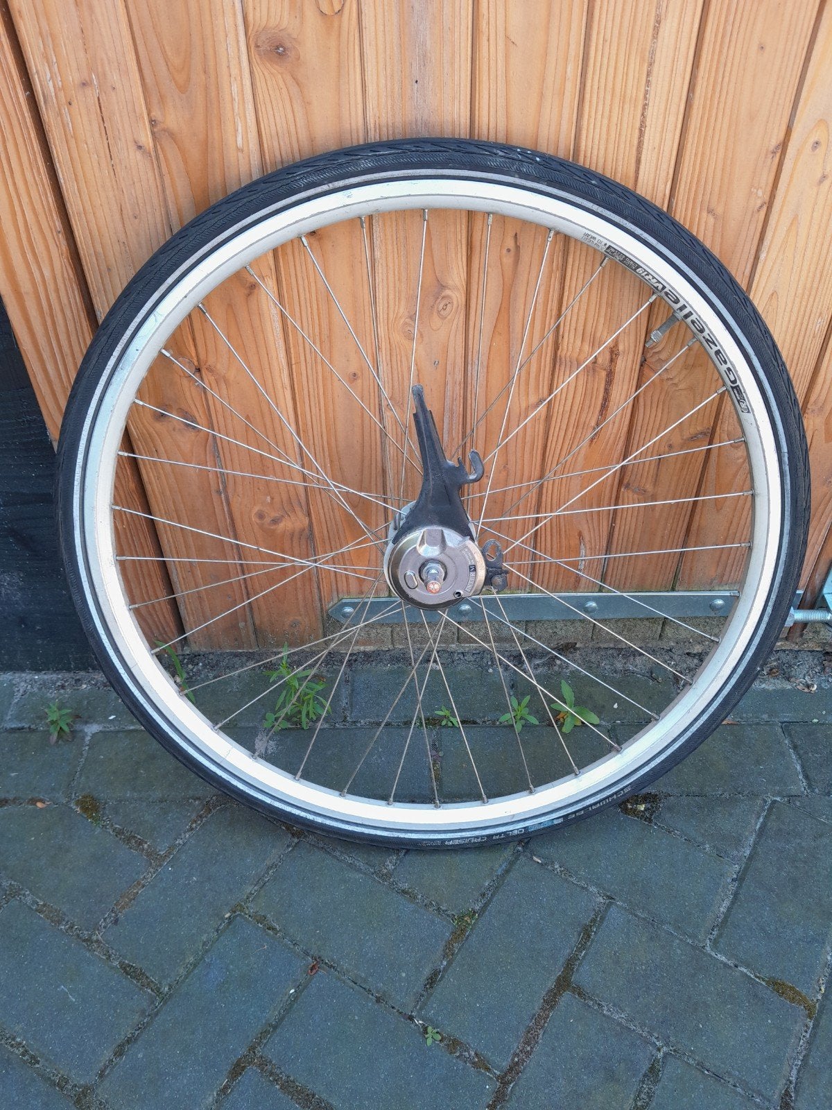 28" voorwiel Shimano rollerbrake met ingebouwde dynamo, Fietsen en Brommers, Fietsonderdelen, Ophalen, Band